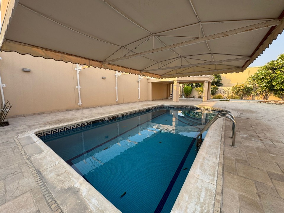 صورة فيلا للإيجار في الجنبية #6594 0