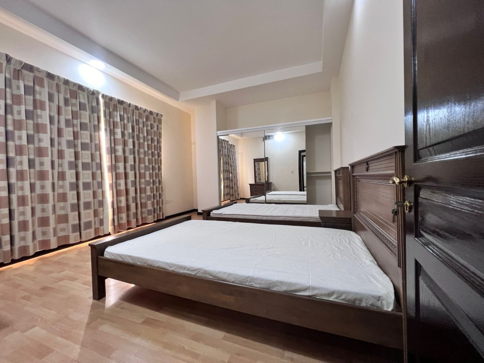 property 7320 image 6