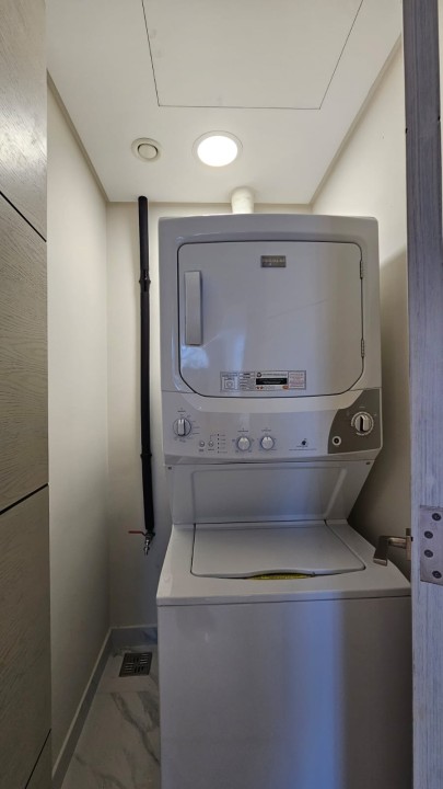 property 7447 image 6