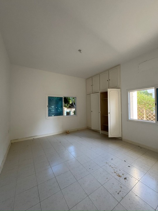 صورة فيلا للإيجار في الجنبية #7744 6