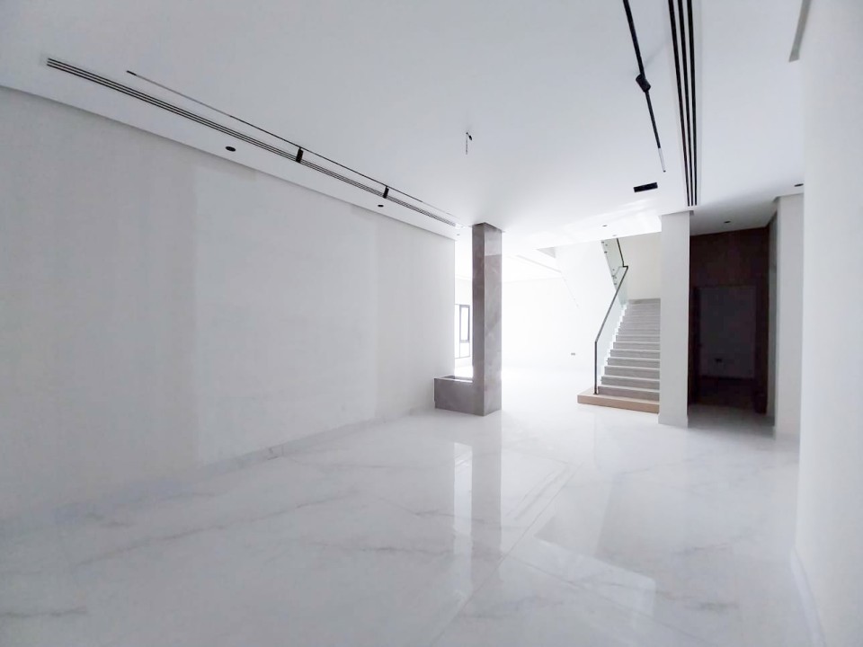 صورة فيلا للبيع في البسيتين #7809 1