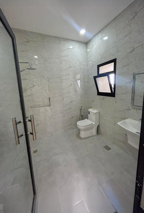 Villa for Sale in Durrat Al Muharraq Image #8992 7