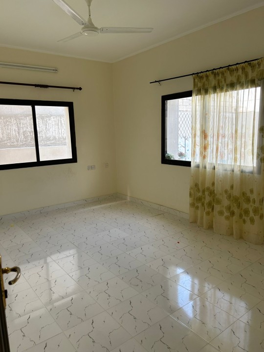 صورة فيلا للإيجار في سماهيج #9026 1