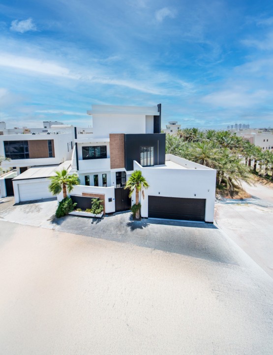 صورة فيلا للبيع في الجنبية #9456 0