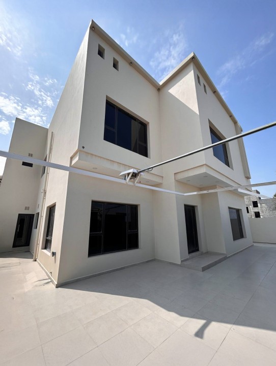 صورة فيلا للبيع في الحد #9473 1