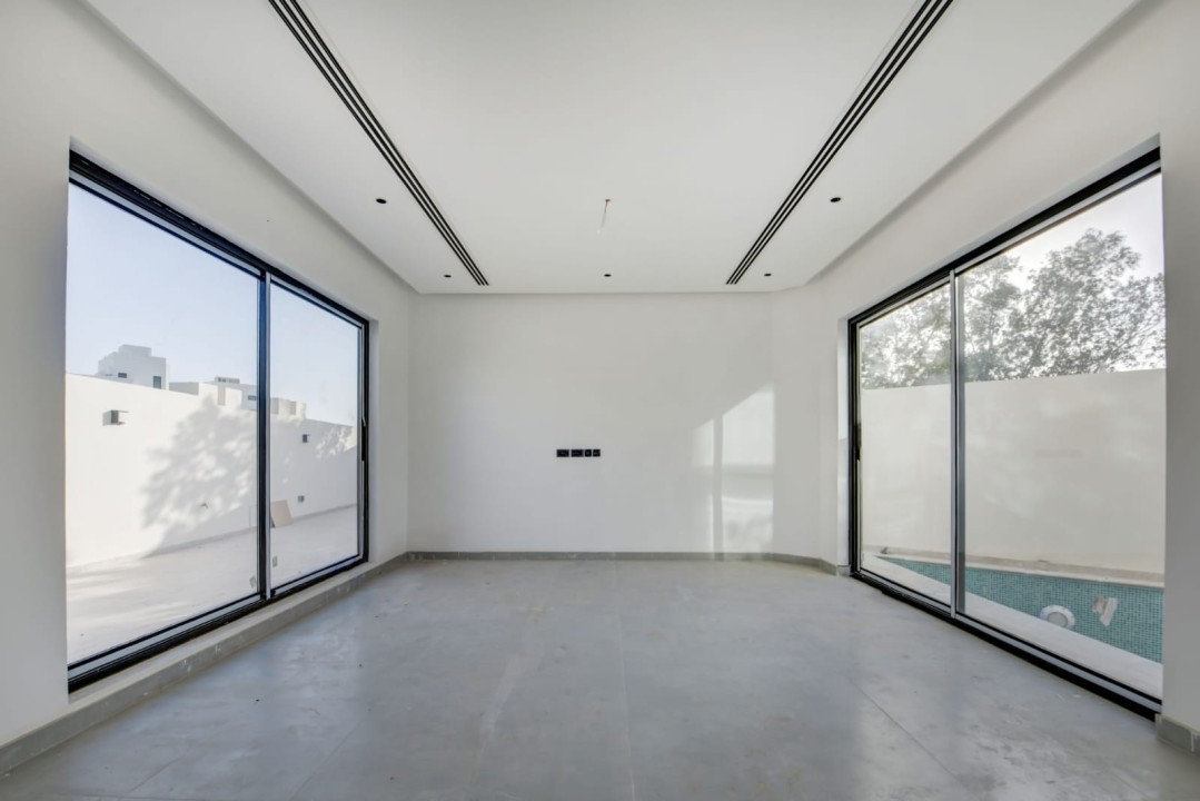 صورة فيلا للبيع في سار #9685 6