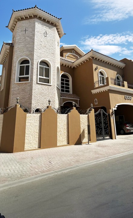 صورة فيلا للبيع في الجنبية #9692 1