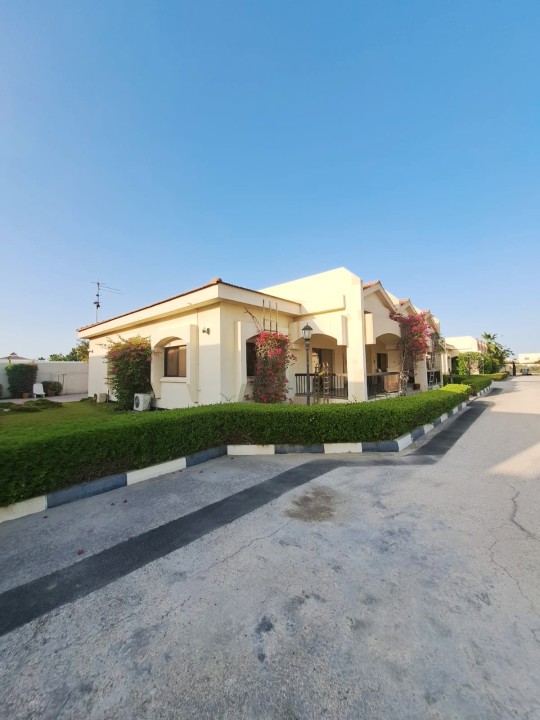 صورة فيلا للبيع في سار #9698 4