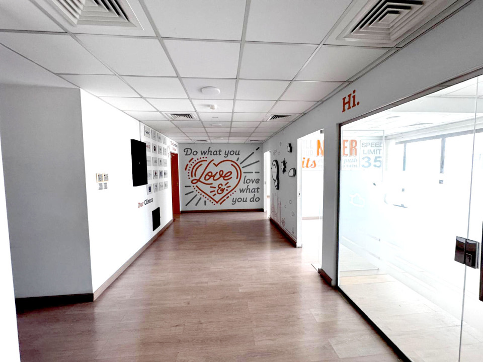 صورة مكتب للإيجار في ضاحية السيف #9778 6