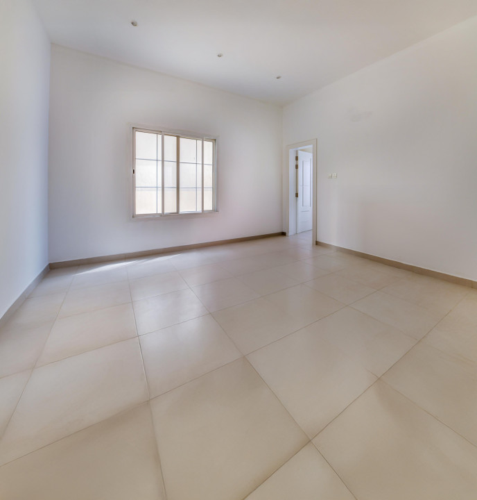 صورة فيلا للإيجار في الجنبية #9848 3