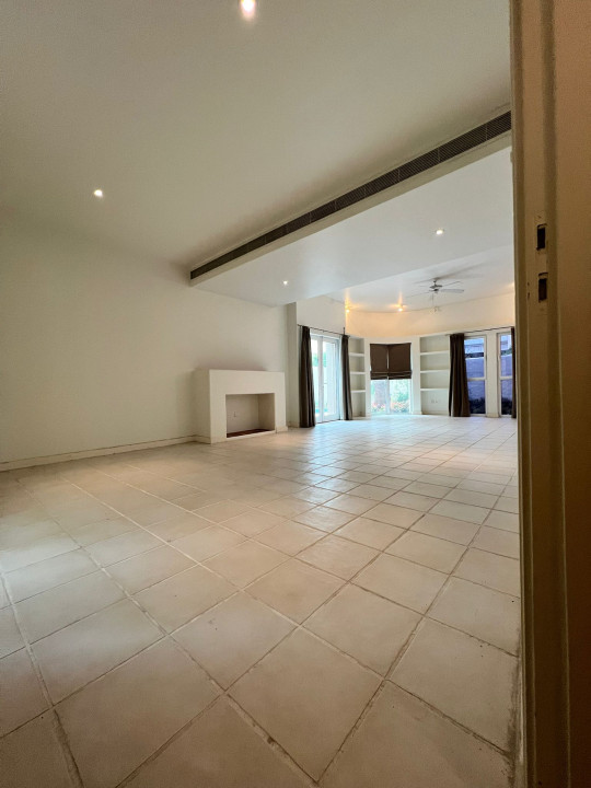 Villa for Sale in Zinj Image #9886 8