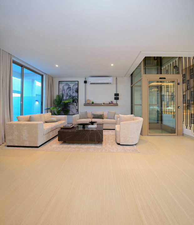 Villa for Sale in Arad Image #9887 4