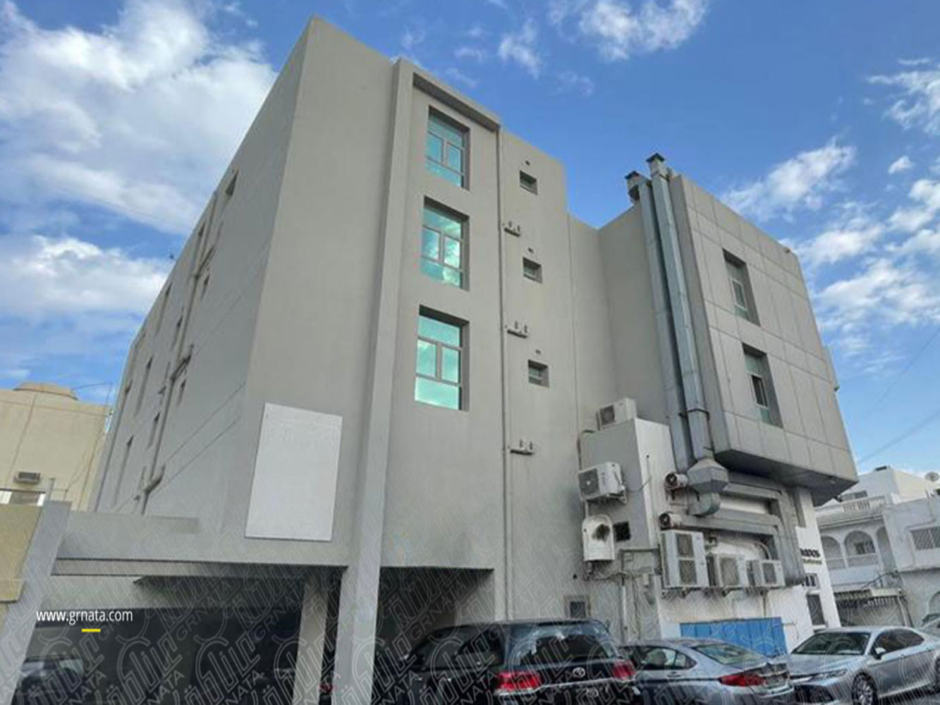 صورة مبنى للبيع في بو كوارة #1046 0