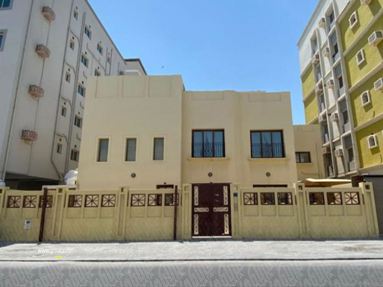 صورة مبنى للبيع في الحد #1094 0