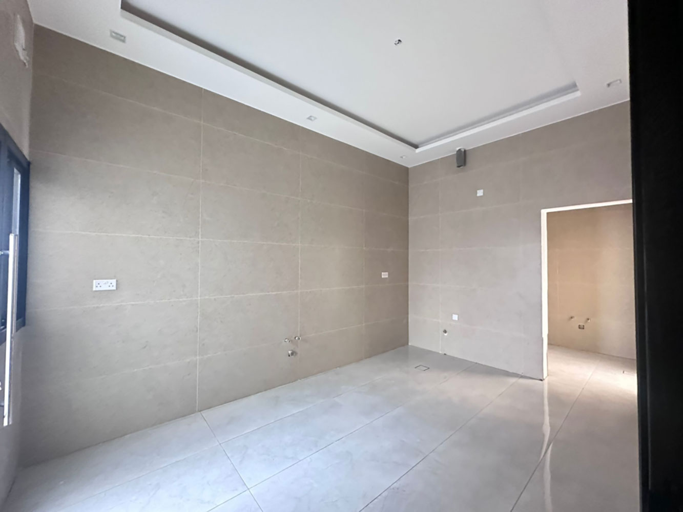 property 1302 image 1