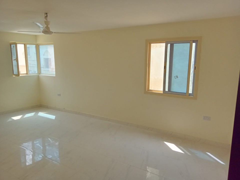 صورة فيلا للبيع في المحرق #221 1