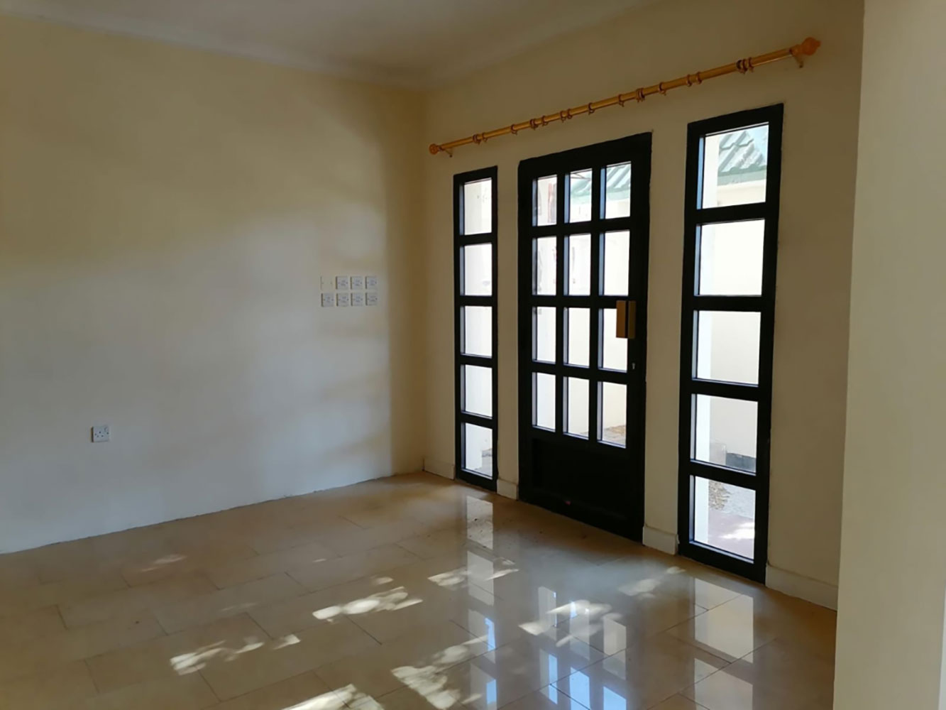 صورة فيلا للبيع في القضيبية #295 6