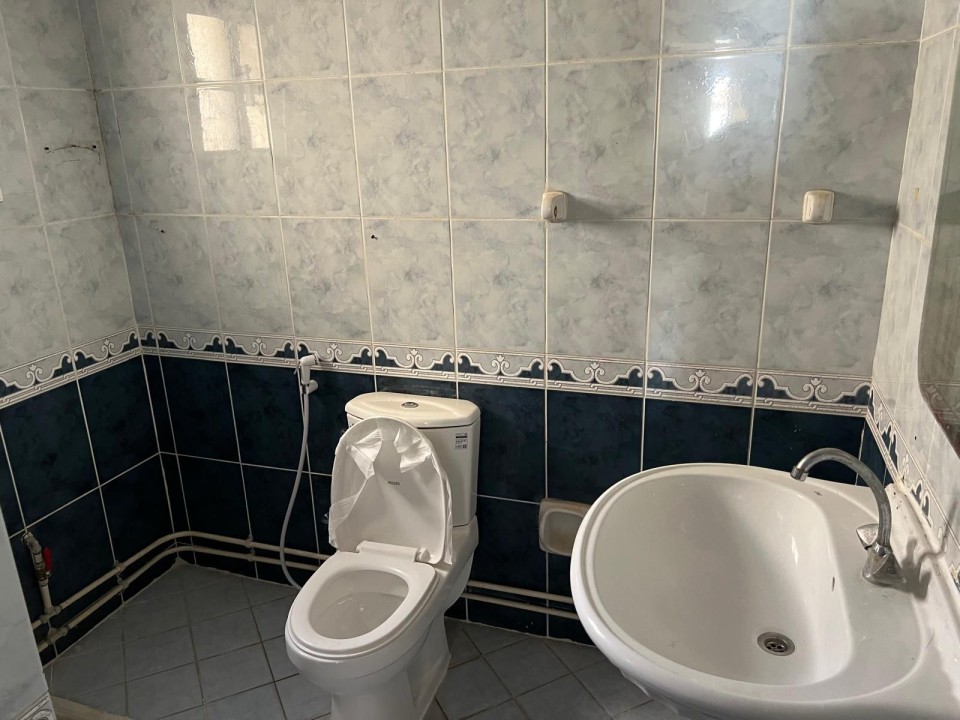 صورة مبنى للبيع في المحرق #6004 3