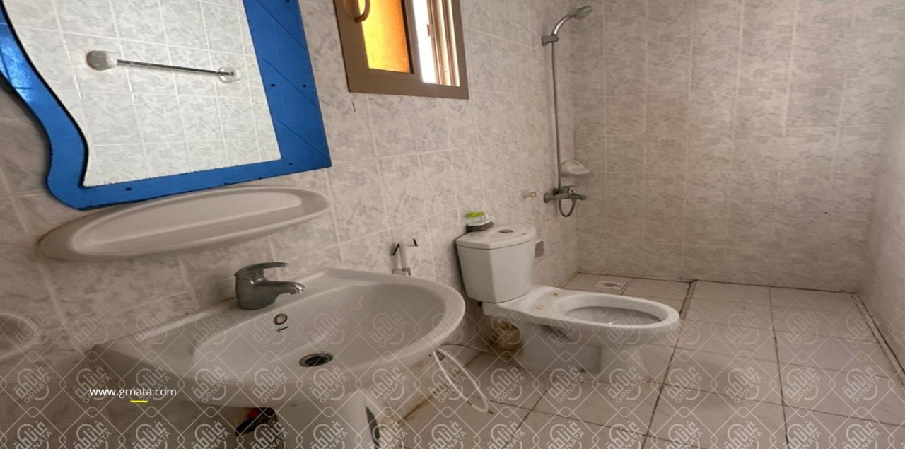 صورة مبنى للبيع في الجنبية #7370 3