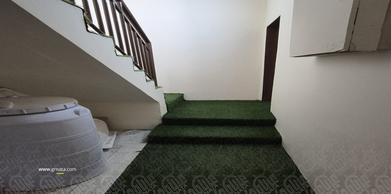 صورة مبنى للبيع في المحرق #7492 3