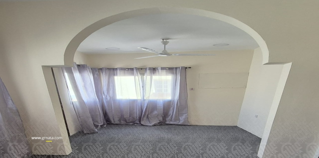 صورة مبنى للبيع في المحرق #7492 5