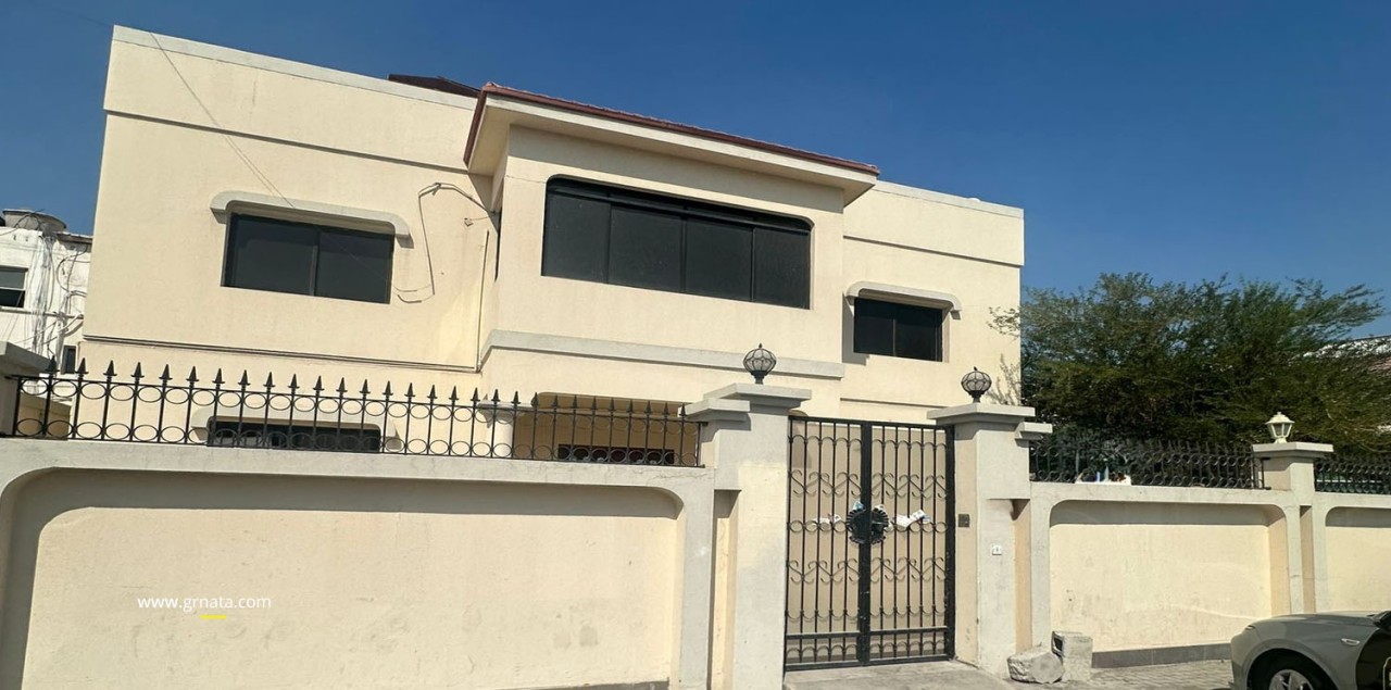 صورة فيلا للبيع في الرفاع الشرقي #7514 0