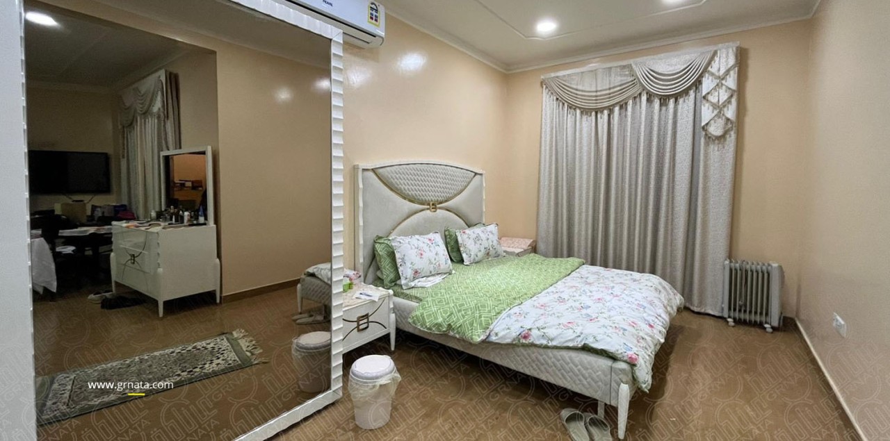 property 7575 image 5