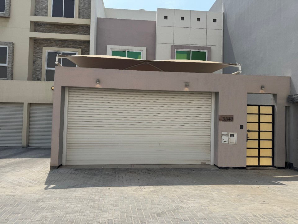 صورة فيلا للبيع في توبلي #7611 0