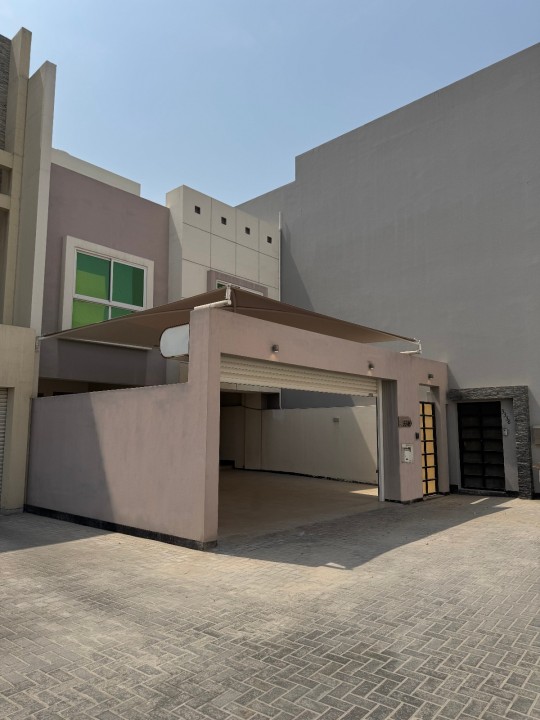 صورة فيلا للبيع في توبلي #7611 1