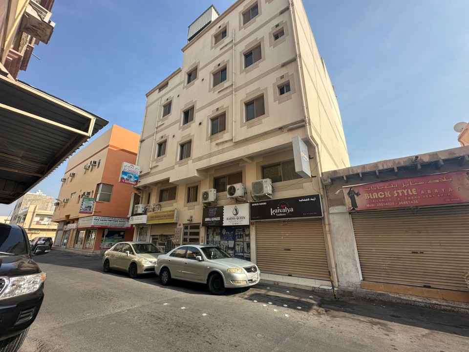 صورة مبنى للبيع في بو كوارة #7856 1