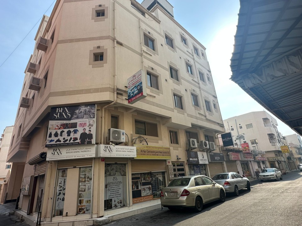 صورة مبنى للبيع في بو كوارة #7856 2