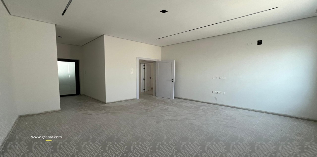 property 7901 image 7