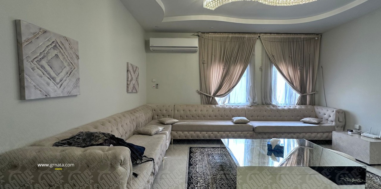 property 7913 image 7