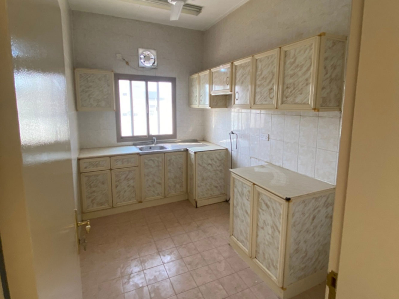 صورة شقة للإيجار في توبلي #871 5