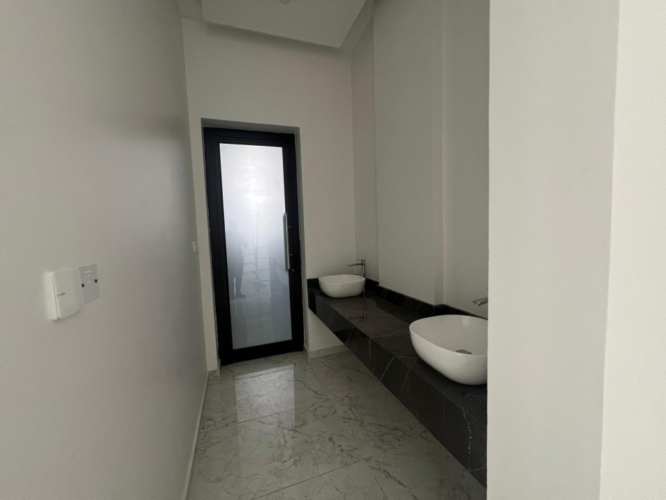 صورة فيلا للبيع في بني جمرة #9285 8