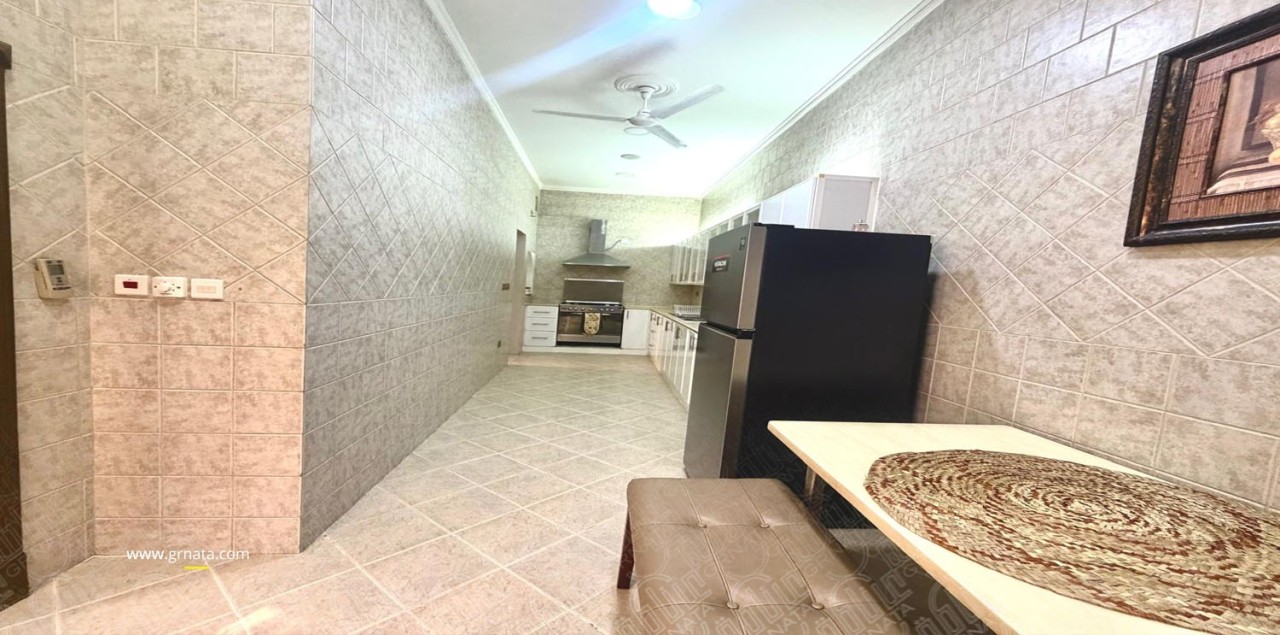 صورة فيلا للبيع في سترة #9499 1