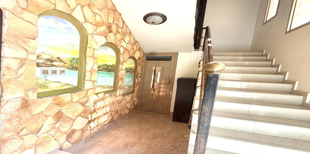 صورة فيلا للبيع في سترة #9499 4